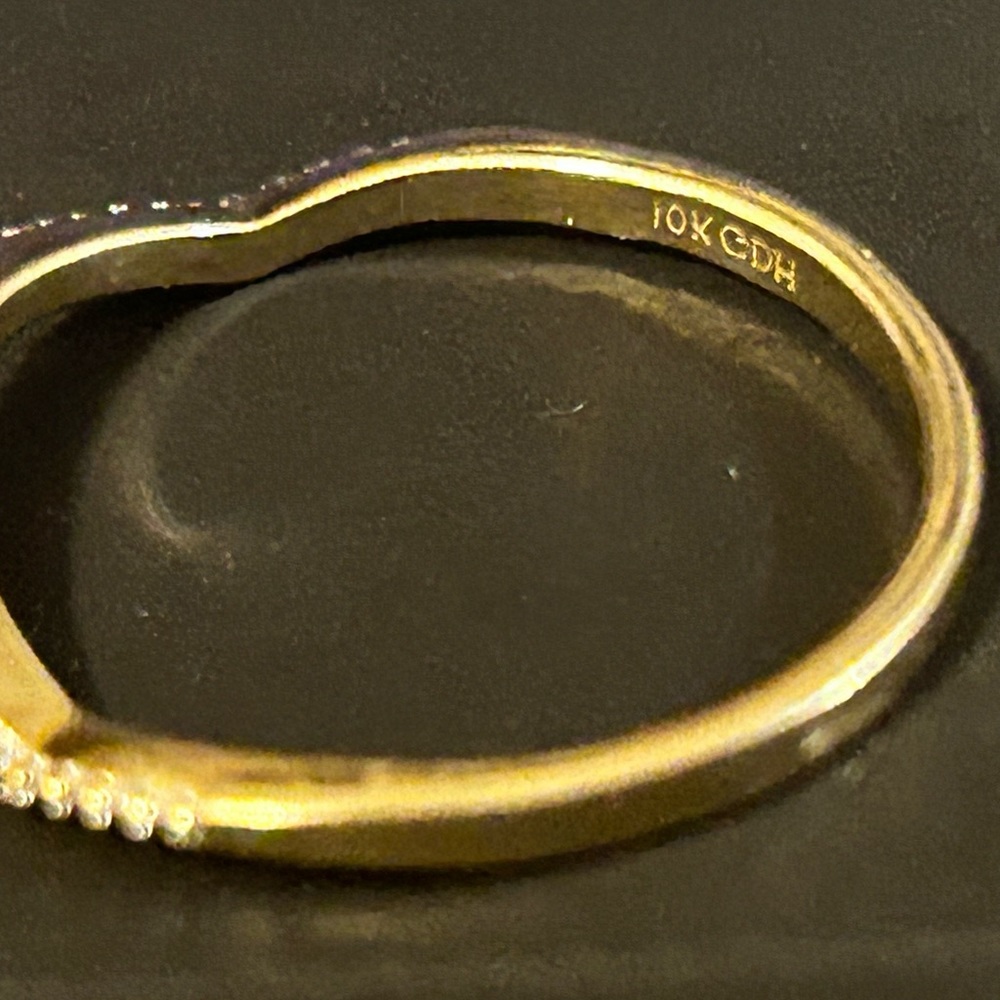 Diamond 10K Gold Ring - EUC - Picture 5 of 14